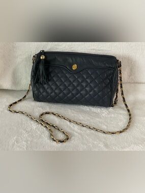 Vintage 90s Ganson deep dark blue quilted leather crossbody  gold chain zipper
